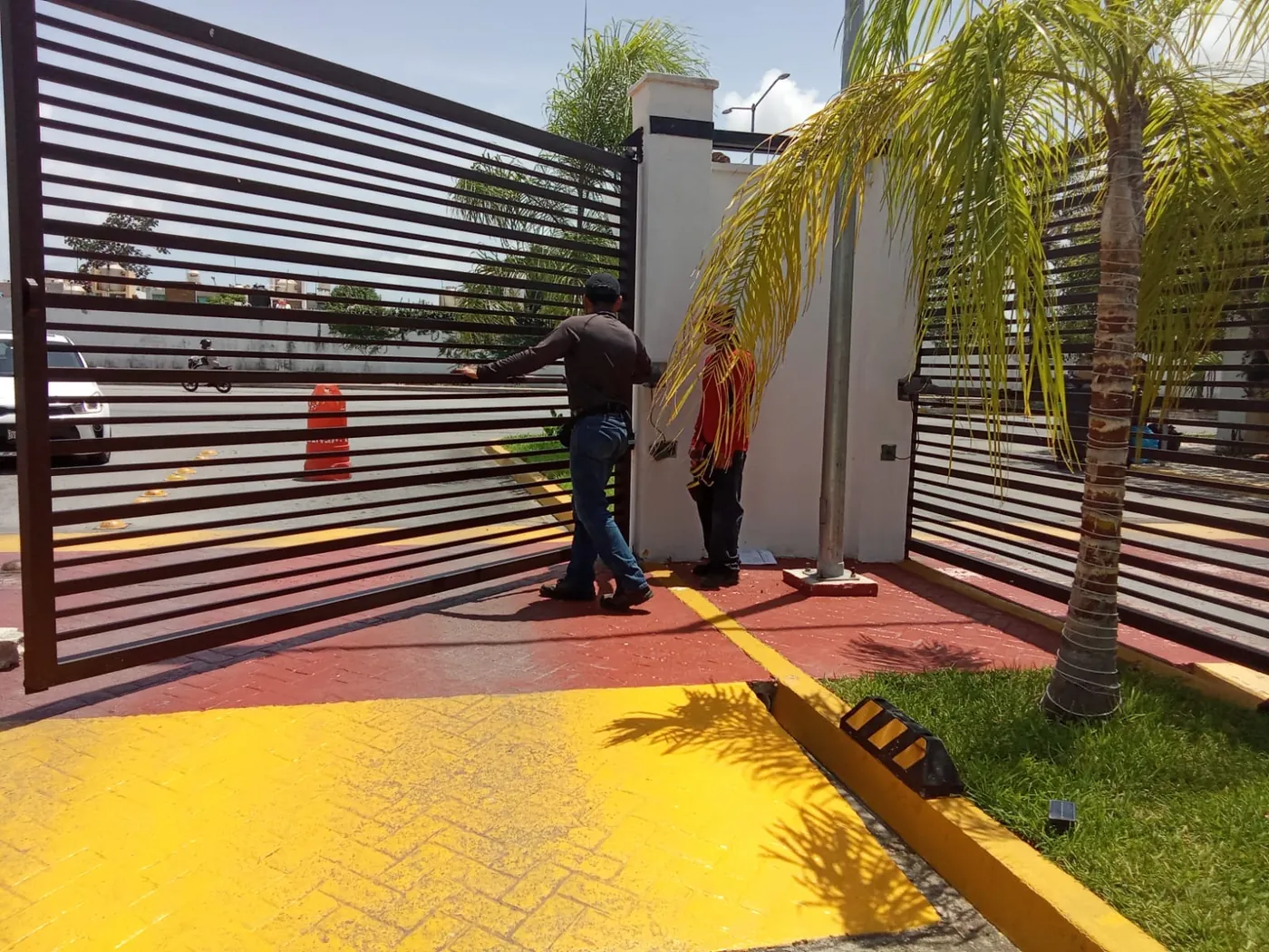 Acceso renovado después del trabajo de pintura